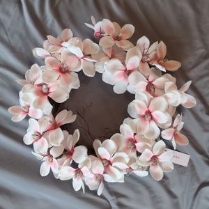 Liz Claiborne Wreath pink and white floral